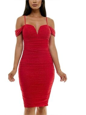 See video 
Sparkly! Elegant  Red Ruched Sleeveless Dress